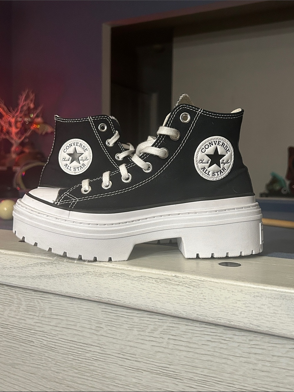 Converse Women’s Chuck Taylor All Star Lugged Heel Platforms NWOB